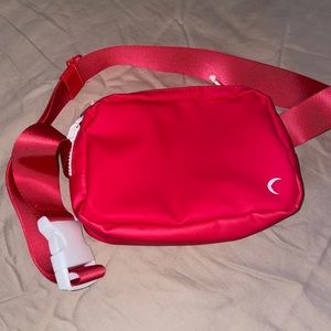 ZYIA Chili Red belt bag